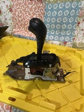 2005-2006 Jeep Liberty Automatic Floor Shift Assembly