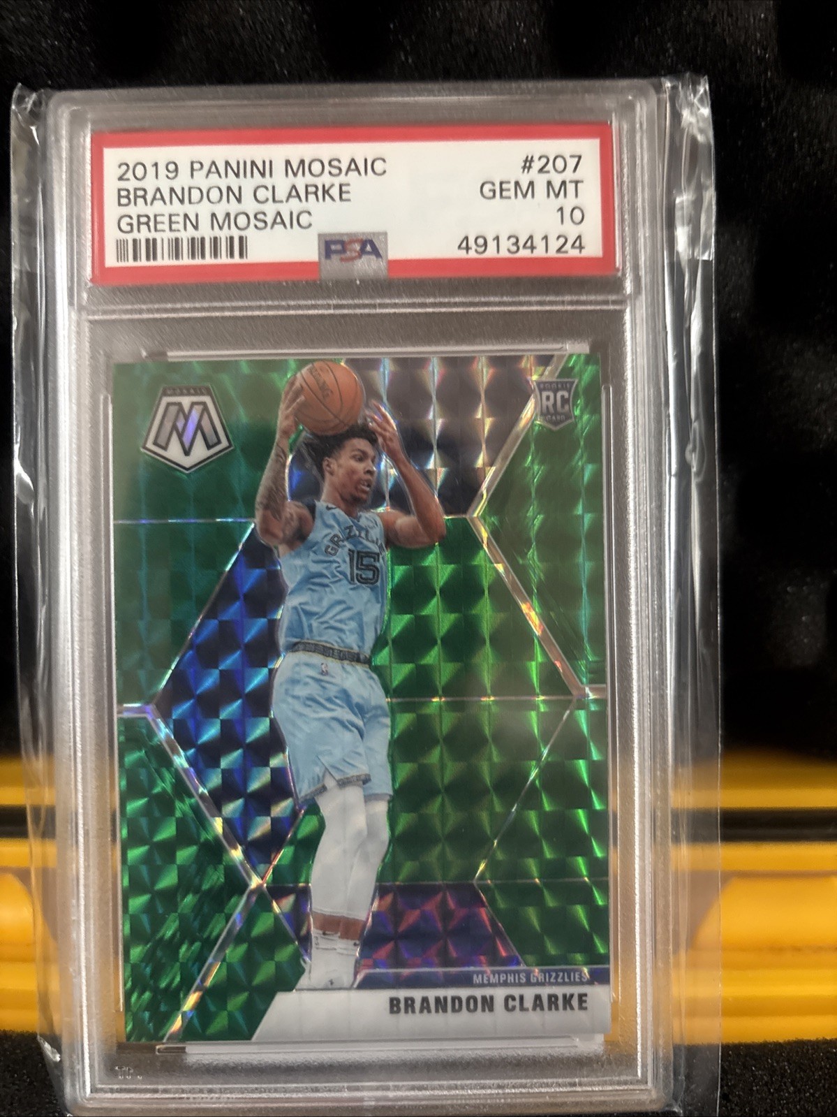 2019-20 Panini Mosaic - Rookies Brandon Clarke #207 Green Prizm (RC)