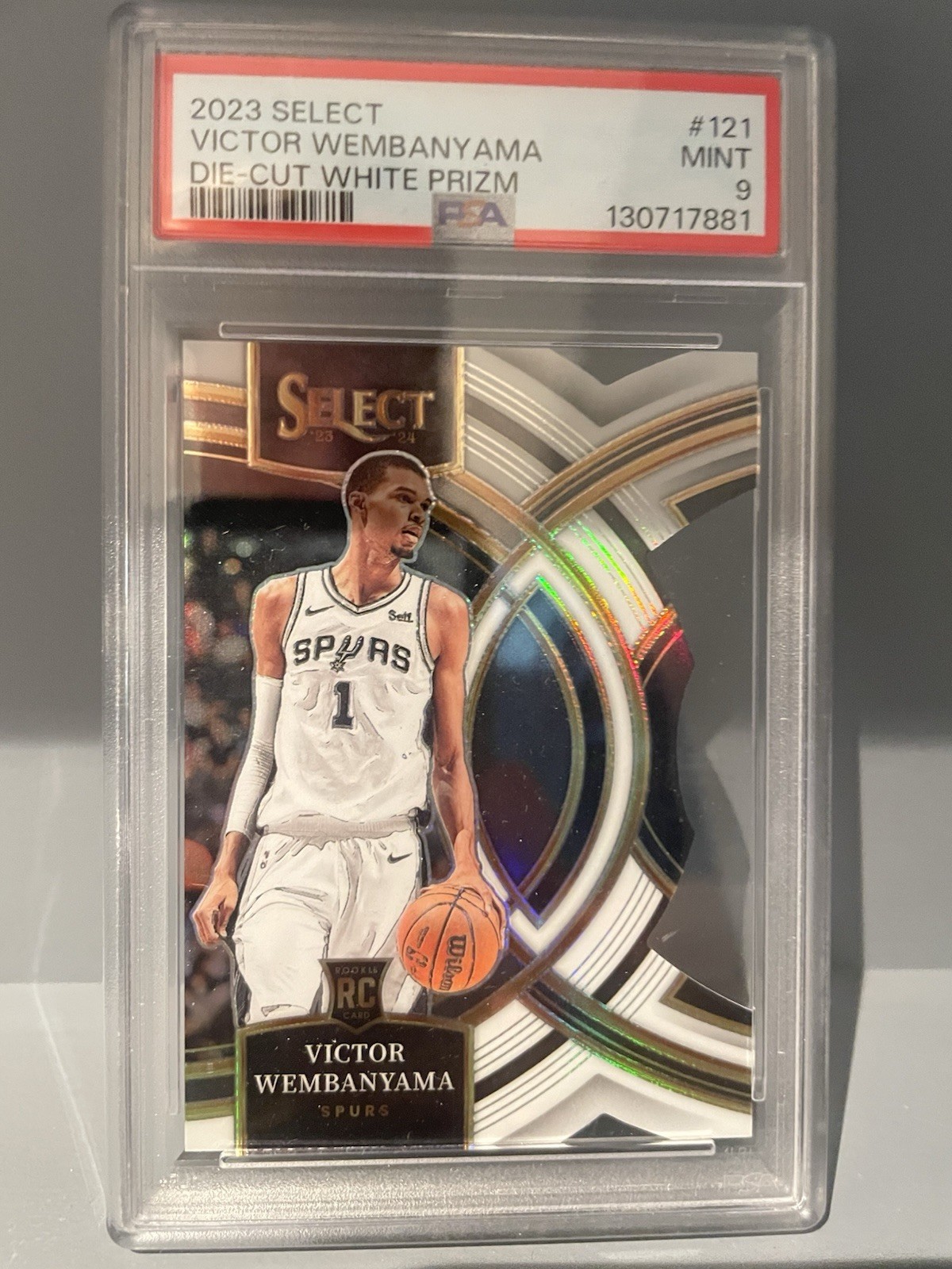 2023-24Panini Select Premier Level Victor Wembanyama White Prizm Die-Cut /149 Rc