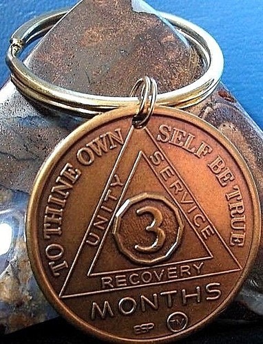 Alcoholics Anonymous AA 3 Three Month Medallion Keychain Key Chain token coin NA - Picture 1 of 2