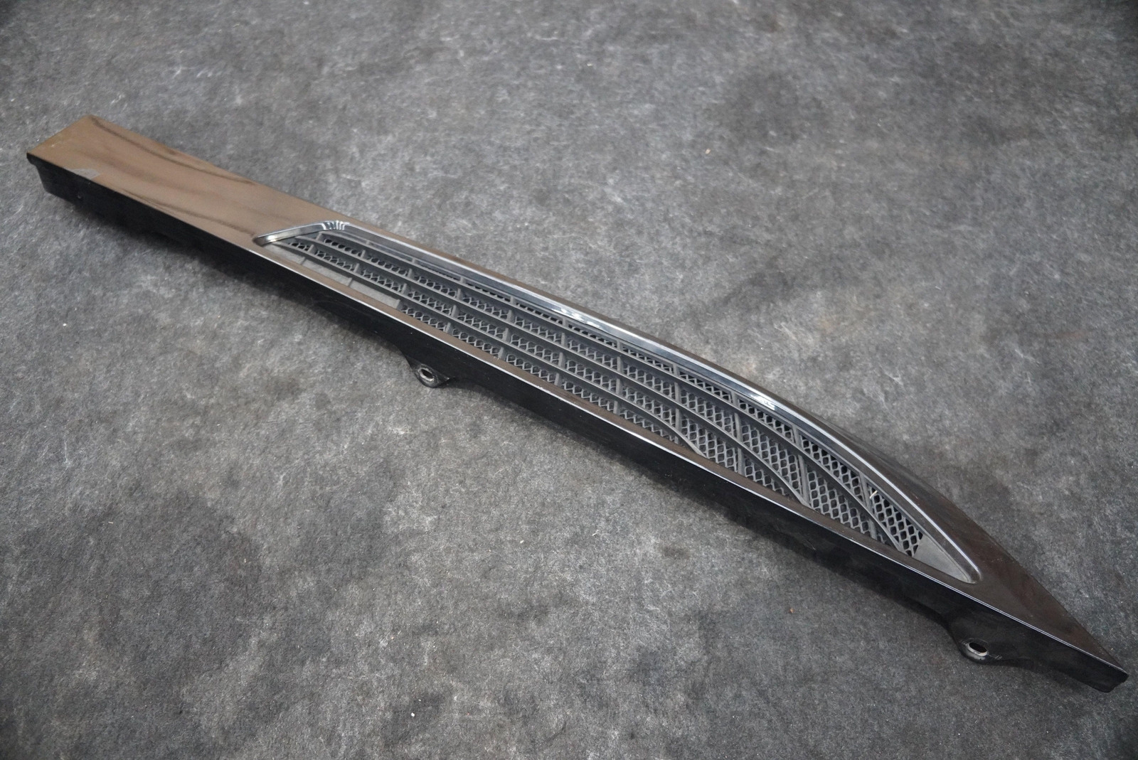 Rear Right Quarter Tail Air Vent Grille Body Trim Panel 51447375138 BMW i8 14-20