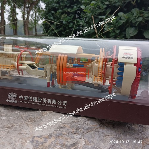 1/100 CN RAILWAY CONSTRUCTION Corp Open rock tunnel boring machine model-no box - Picture 8 of 11