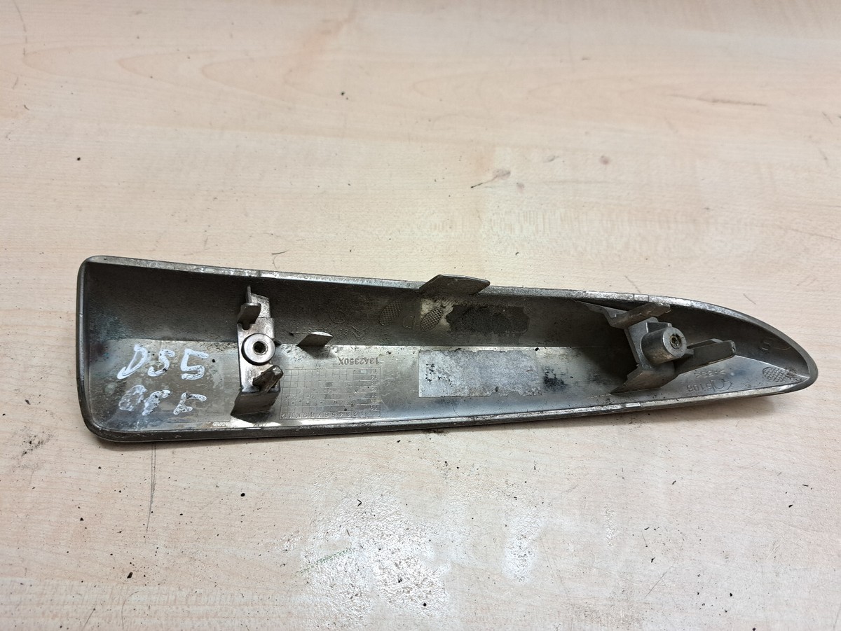 Citroen DS5 11-18 Front Bumper Right Chrome Trim 96732937VD  