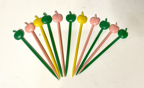 Lot of 50 Vintage Plastic Tiki Hors D'oeuvres Picks Forks Cocktail Party MCM - Picture 7 of 9