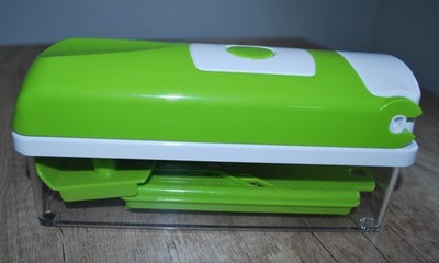 Genius Nicer Dicer 5teilig neuwertig Gemüseschneider in Kiwi