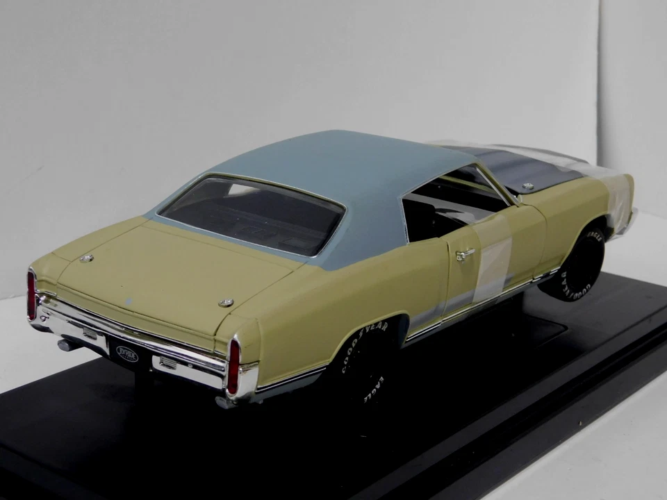 1970 Chevy Monte Carlo THE FAST AND THE FURIOUS Tokyo Drift RC2 53610A 1:18 - Image 3 of 4