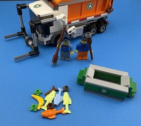 (RETIRED) LEGO CITY 60118 -  Garbage Truck  Complete !! With Minifigure 🧡💚🧡💚