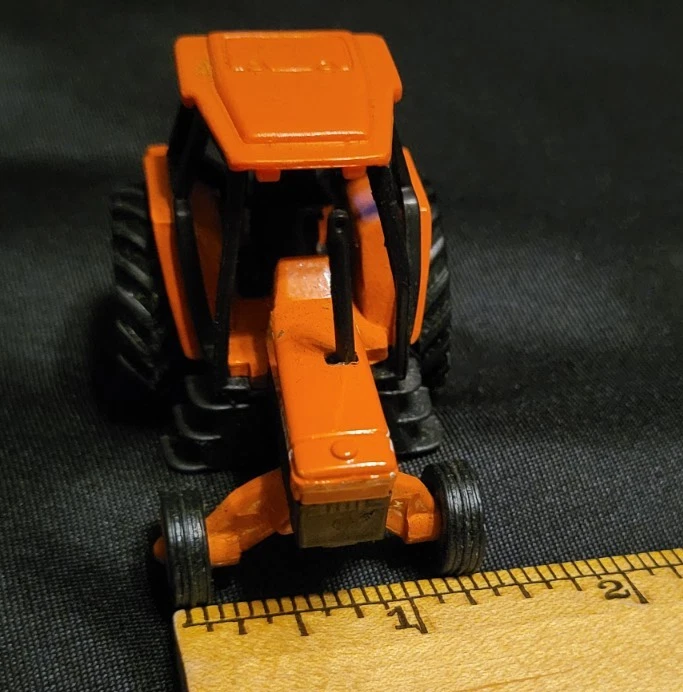 Hasbro Tonka Tractor 2000 1:87 - Image 4 of 4