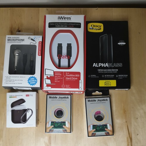 Lot of 6 Accessories for Apple Devices Screen Protectors, Cables, Charger, Games - Picture 1 of 11