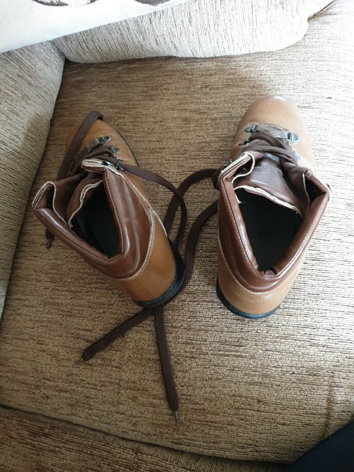 Daisy Roots Walking Boots EU40 Brown Leather, Vibram Sole UK7 Mens