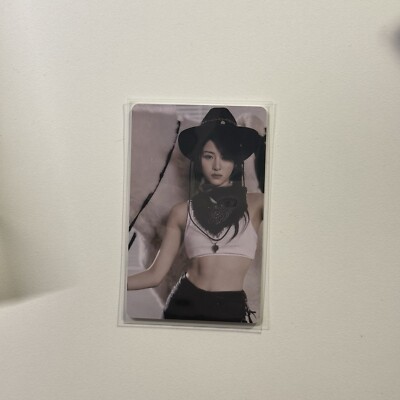 Le Sserafim Yunjin Antifragile Compact Ver POB Pre Order Benefit Photocard
