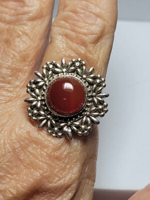 Handwerklich handgefertigter Sterlingsilber Gänseblümchen Blume gestempelt Karneol Ring Gr. 6,75