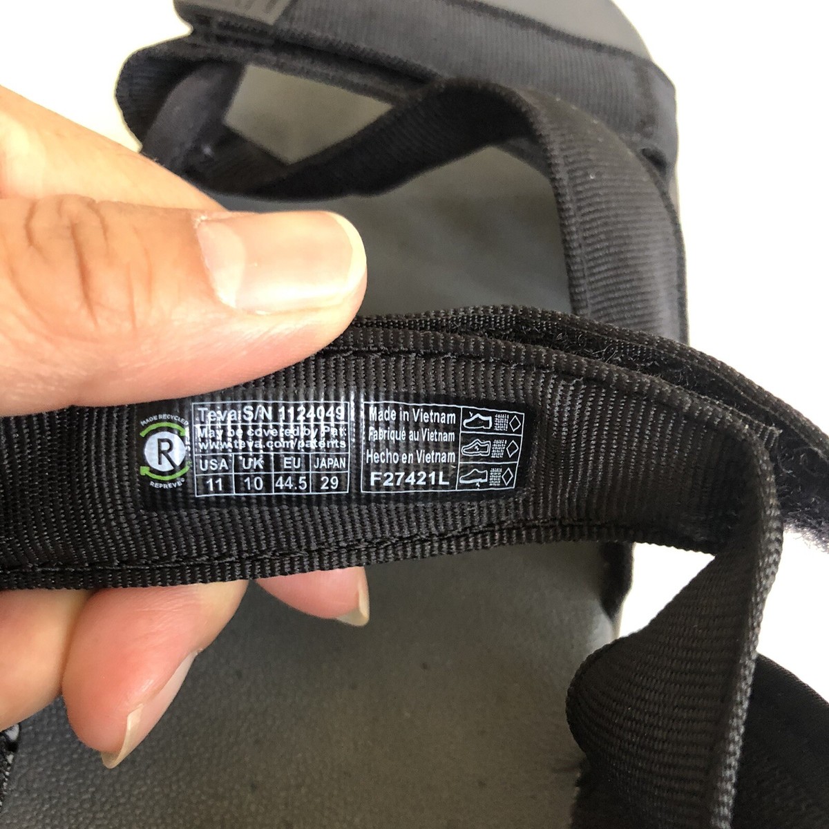 TEVA MEN ZYMIC BLACK TRAIL HIKING STRAPPY SPORTS SANDALS US  display picture 1