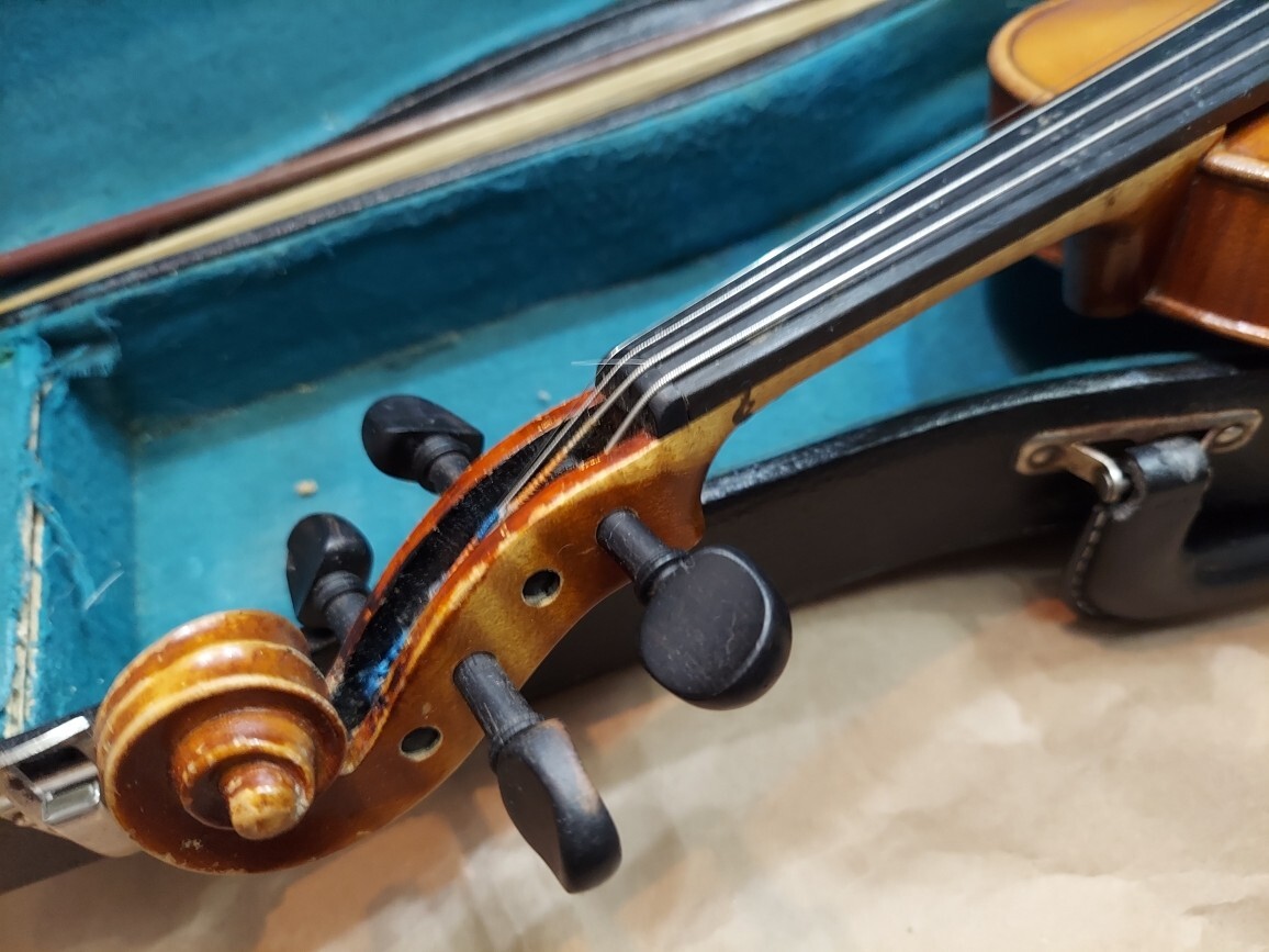 E.R. Pfretzschner バイオリン　4/4 1979年製 Lot - A Violin Labeled E. R. PFRETZSCHNER, Mittenwald