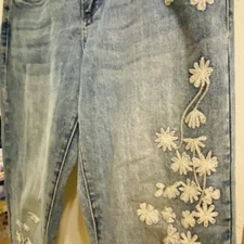 FDJ French Dressing Jeans Size 8 Olivia Embroidered Slim Leg Floral Flowers