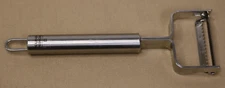 Kuhn Rikon Julienne Vegetable Fruit Peeler w/ Floating Head Switzerland Stainles