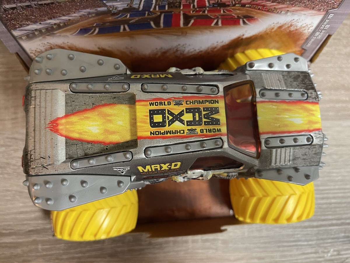 SPIN MASTER SERIES 18 MONSTER JAM MAX-D/MAXIMUM DESTRUCTION
