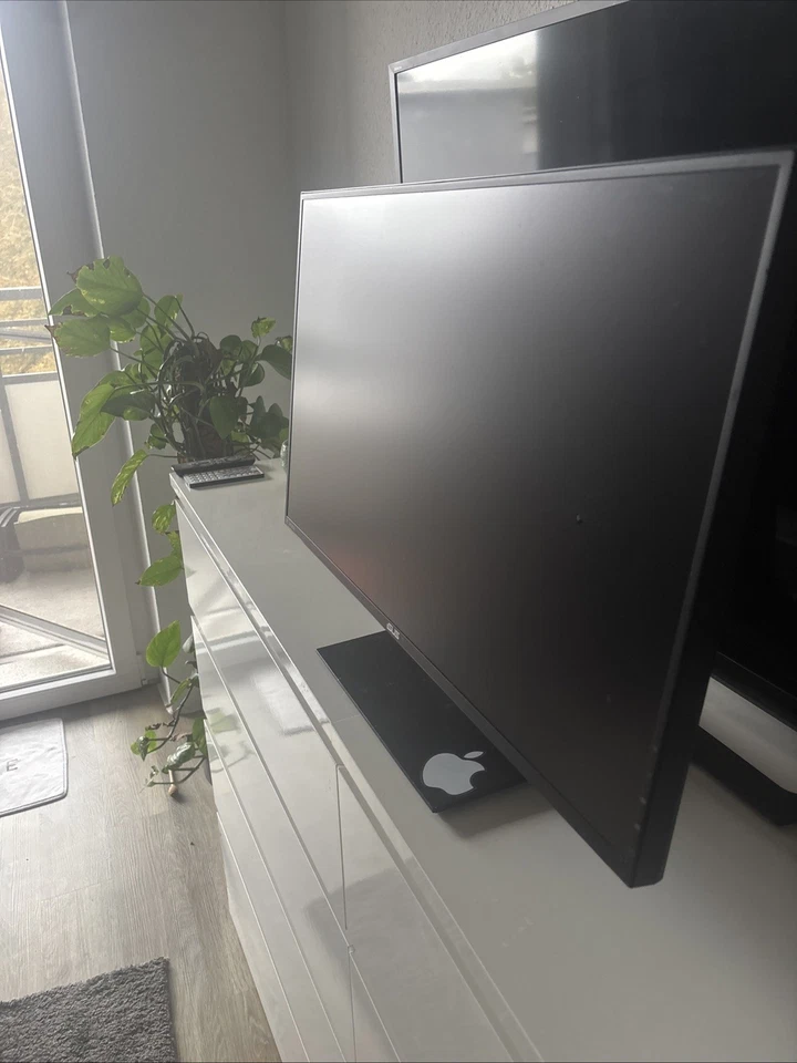 Asus VG278QF - Bild 2 von 2