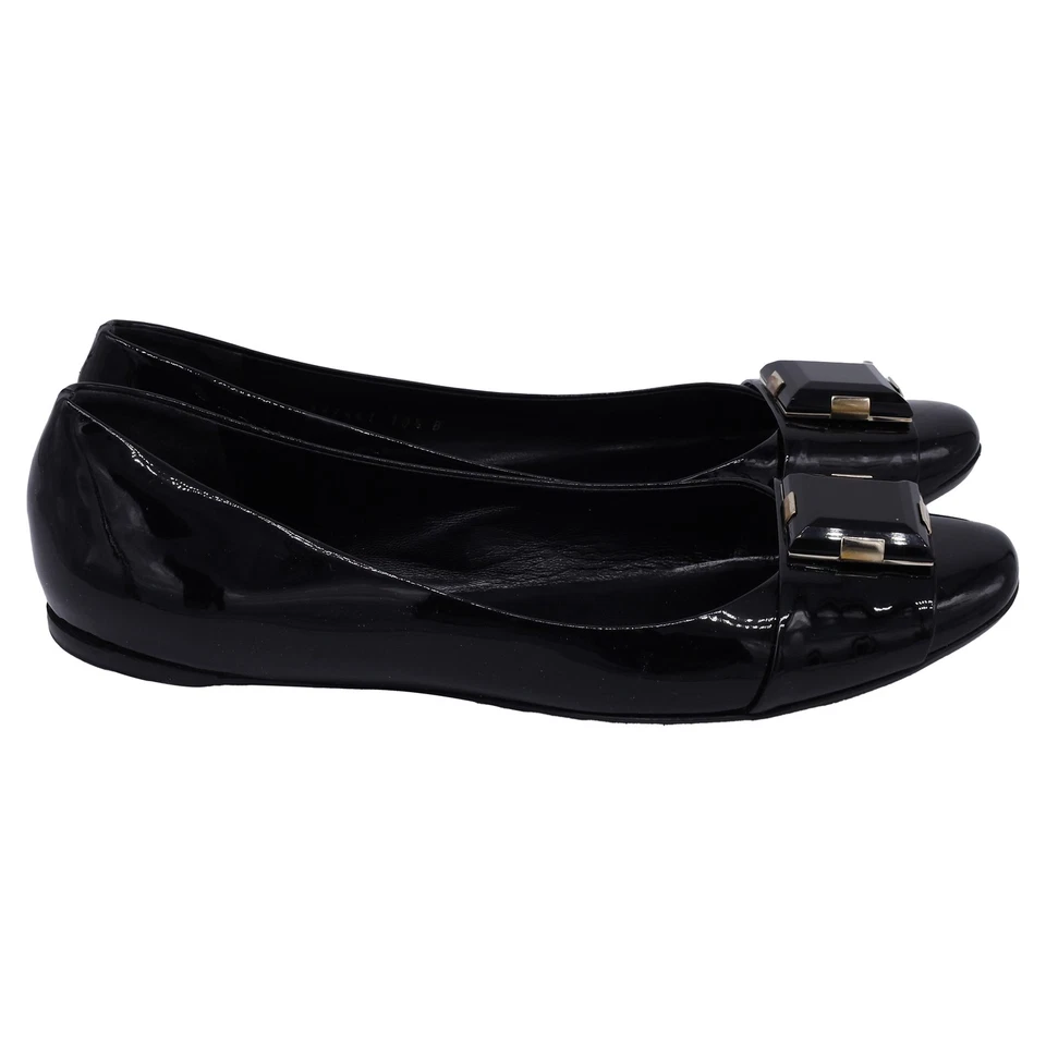 Sapatilhas de balé femininas Gucci enfeitadas em couro envernizado preto tamanho 10,5