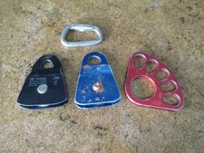 CMC 2" Rescue Pulleys SMC Large Rigging Plate and CMC Twist Lock Carabiner Lot