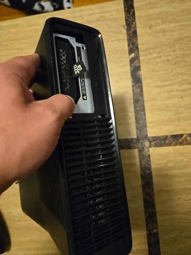 Consola Microsoft Xbox 360 S Negra Modelo 1439 Probada y Funciona Extras - Imagen 12 de 15