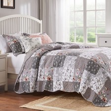 Greenland Home Giulia Quilted Modern Floral Cotton Quilt Set, 3-Piece King, G...