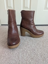 Born Capella Women's Brown Leather Platform Boots