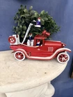 Corgi 1008 Vintage Tin Toy Wind-up Fire Chief Car vintage
