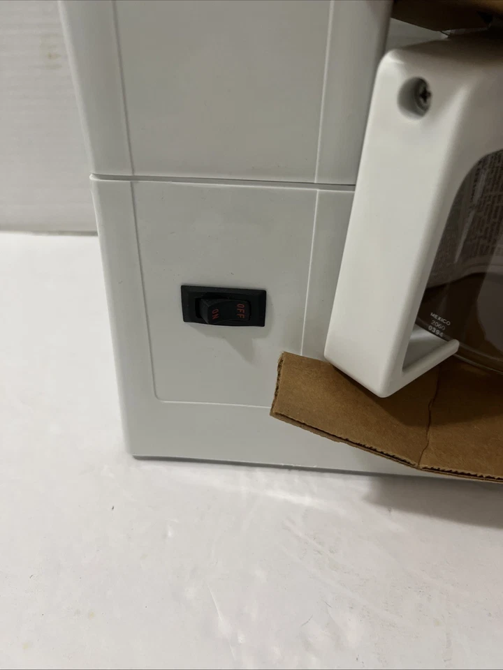 Máquina de café Proctor Silex vintage de gansos blancos de 2 a 12 tazas Foto 3 de 4