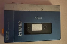 Rare vintage Sony TPS- L2 Stereo Walkman, cassette player - Blue, METAL FRAME!
