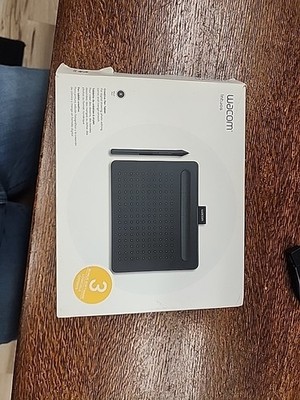 ( NEW ) Wacom Intuos CTL-4100 Tablet, open box but never used 
