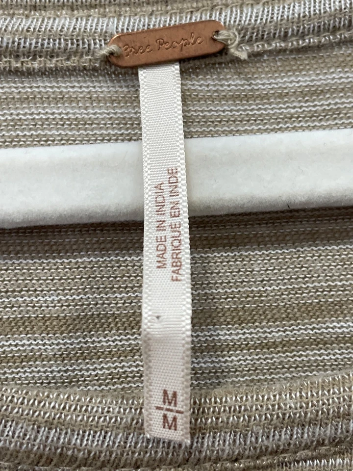 Camiseta bordada listrada Free People Catalunya tamanho médio bege boêmia - Imagem 3 de 4