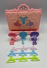 1992 Tyco Quints Triplet Cousins Fashion Closet For 3 Playset with Accessories