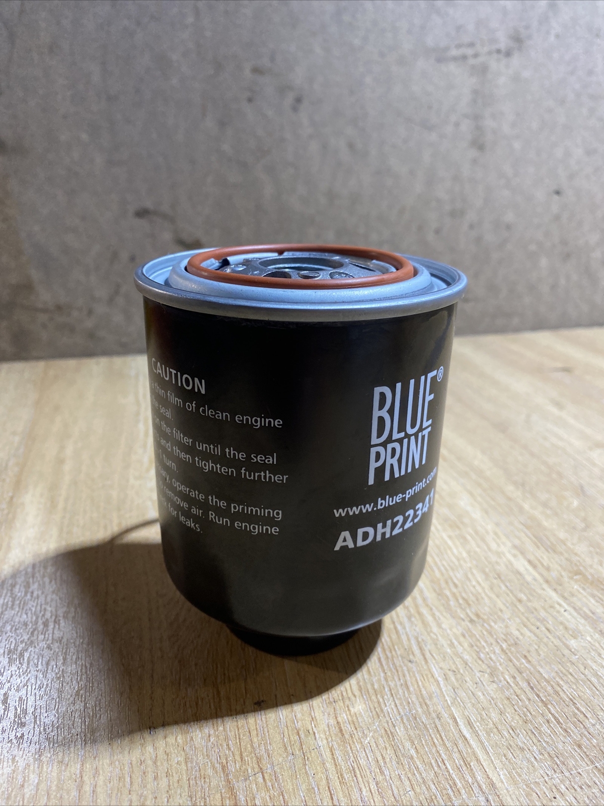 Genuine Blue Print Screw-On Fuel Filter Service Replacement - ADH22341