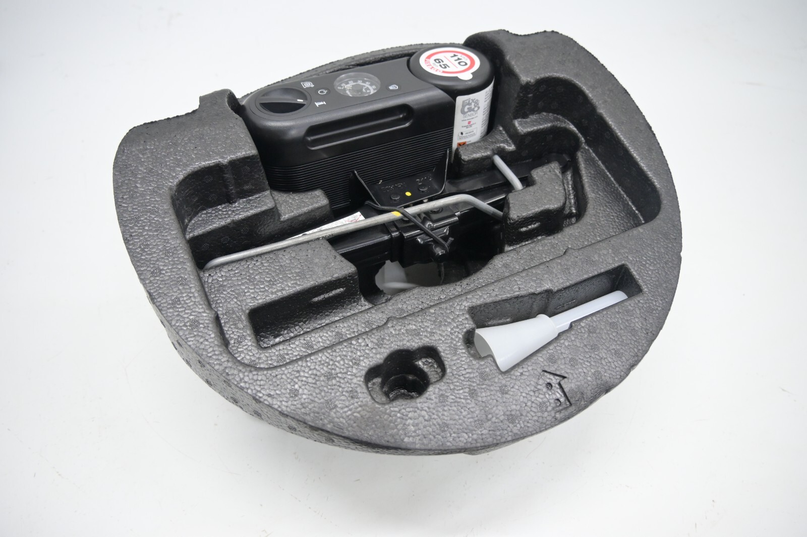 ⭐ 14-21 Maserati Ghibli Quatt Rear Trunk Emergency Tire Lift Jack Compressor Oem