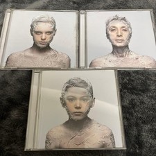 the GazettE PLEDGE Edition including 3 types set with DVD