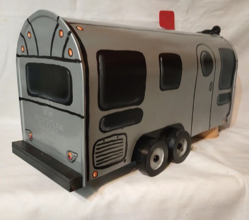 New Handpainted Airstream Land Yacht Air Stream Trailer Mailbox Handcrafted - Image 4 of 4