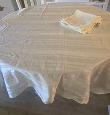 Food Network Cream  TABLECLOTH + 6 NAPKINS Santeen Finish 60"x84"