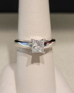 Womens Engagement Ring Size 7 - 14K White Gold
