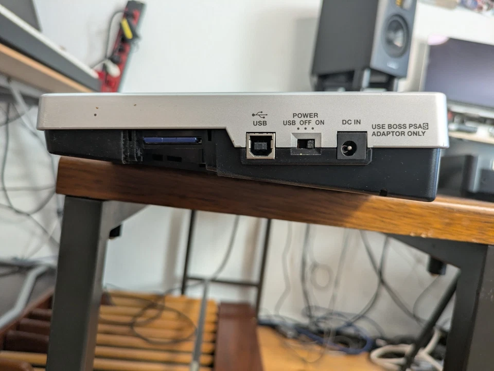 Boss BR800, 8 Spur Digitalrecorder, neuwertig, Netz und Batterie - Bild 3 von 4