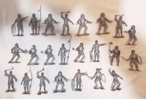 MARX CASTLE PLAYSET VINTAGE LOT OF 23 FIGHTING KNIGHTS FIGURES SILVER 54mm