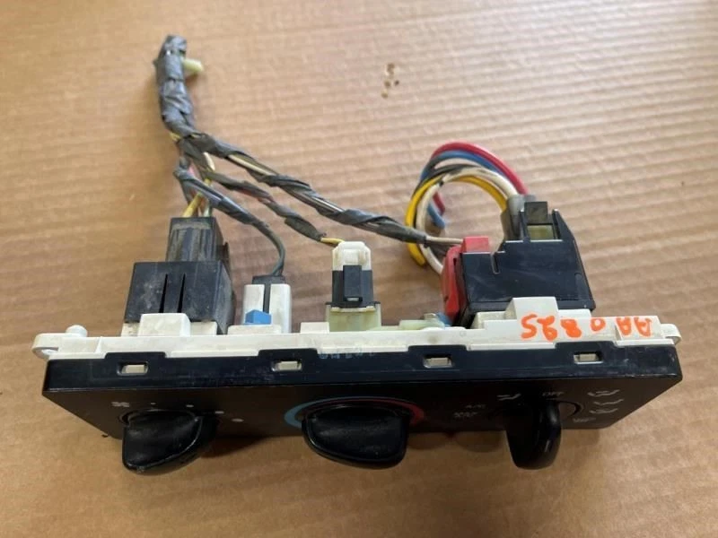 Interruptor de CA control de temperatura manual usado 99-02 Ford F250 F350 Super Duty Foto 2 de 4