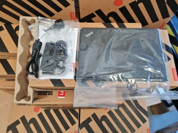 Lenovo ThinkPad 11e Intel Core m37Y30 16GHz 4GB 128GB SSD 116 NEW - image 2