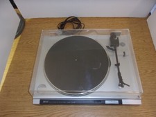 AKAI AP-B1 AUTO RETURN TURNTABLE