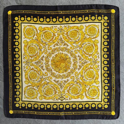 GIANNI VERSACE スカーフ s-l400.jpg