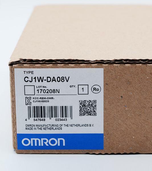 1PC   CJ1W-DA08V CJ1WDA08V New In Box #F22