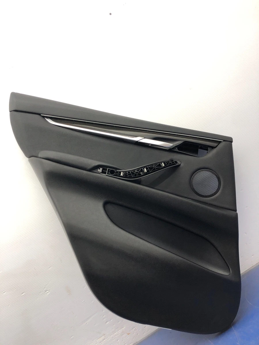 14 18 BMW X5 REAR LH DOOR PANEL MISSING HANDLE TRIM CRACKED