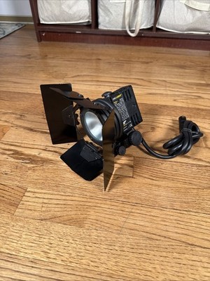 Lowel iLight 100 Watt Studio Light i-Light