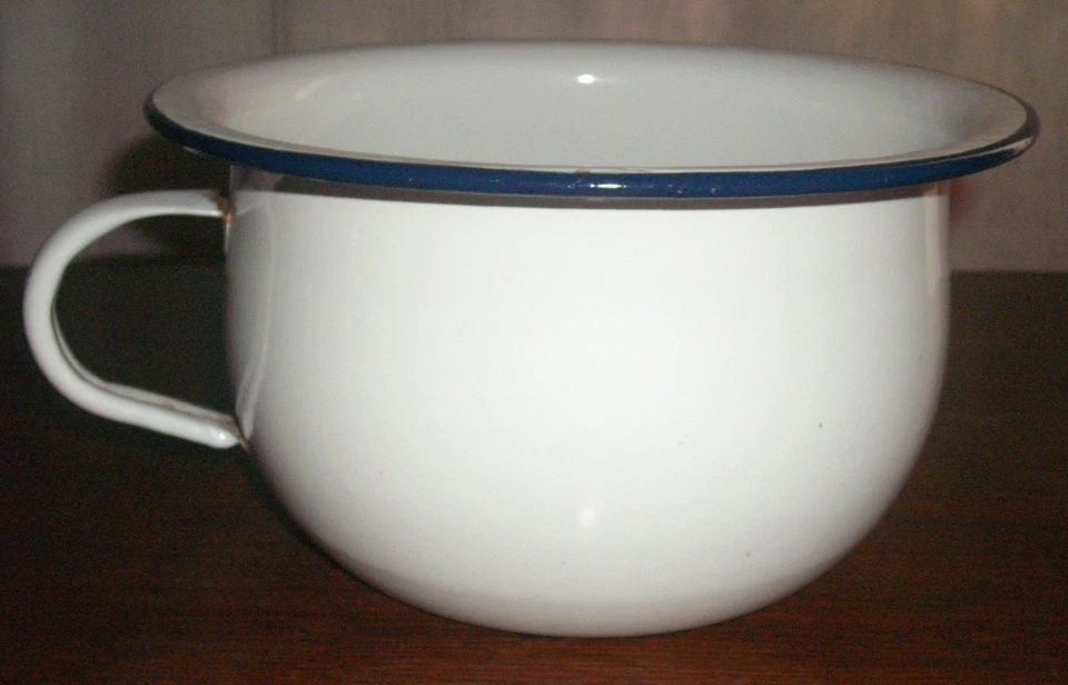 Pot de chambre émaillé blanc liseré bleu ancien - Photo 3/4