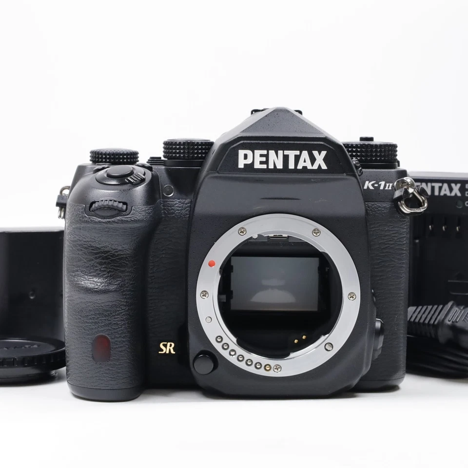 Cámara PENTAX K-1 Mark II cuerpo negro (conteo de obturadores: 38878) [casi... - Imagen 1 de 4